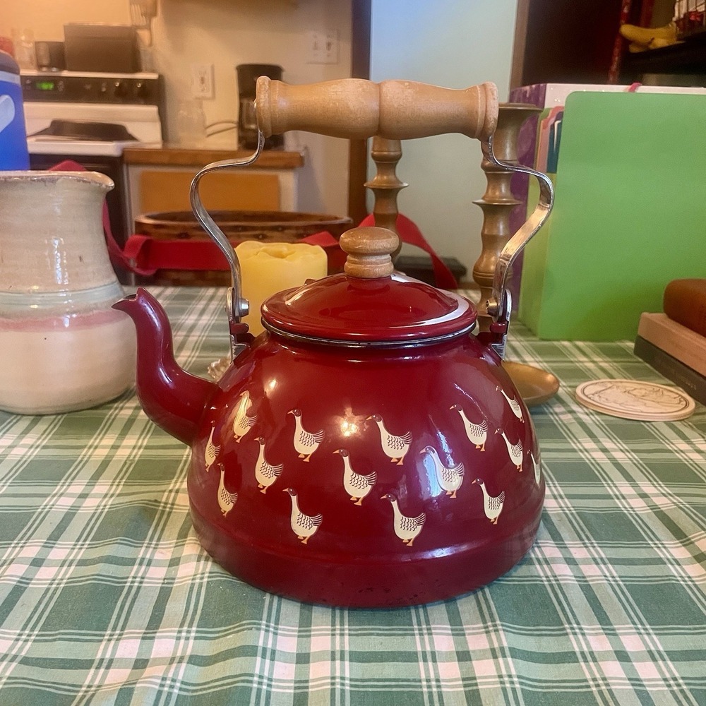 Vintage Lancaster Burgundy Tea Kettle w/Brown Ducks Geese & Wooden Handle 2.5 qt